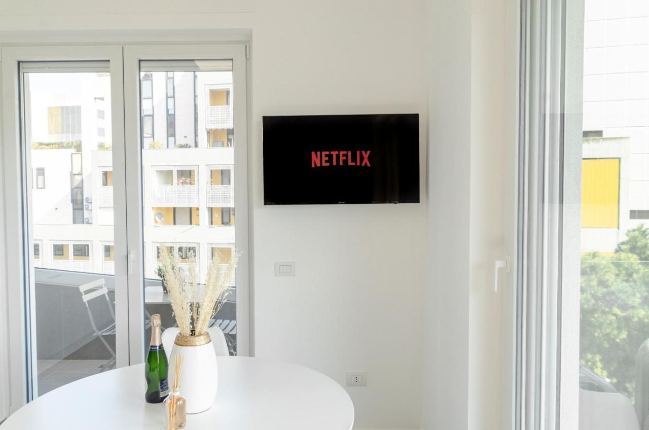 Apulialux - Exclusive And Modern City View, Private Parking Appartement *
